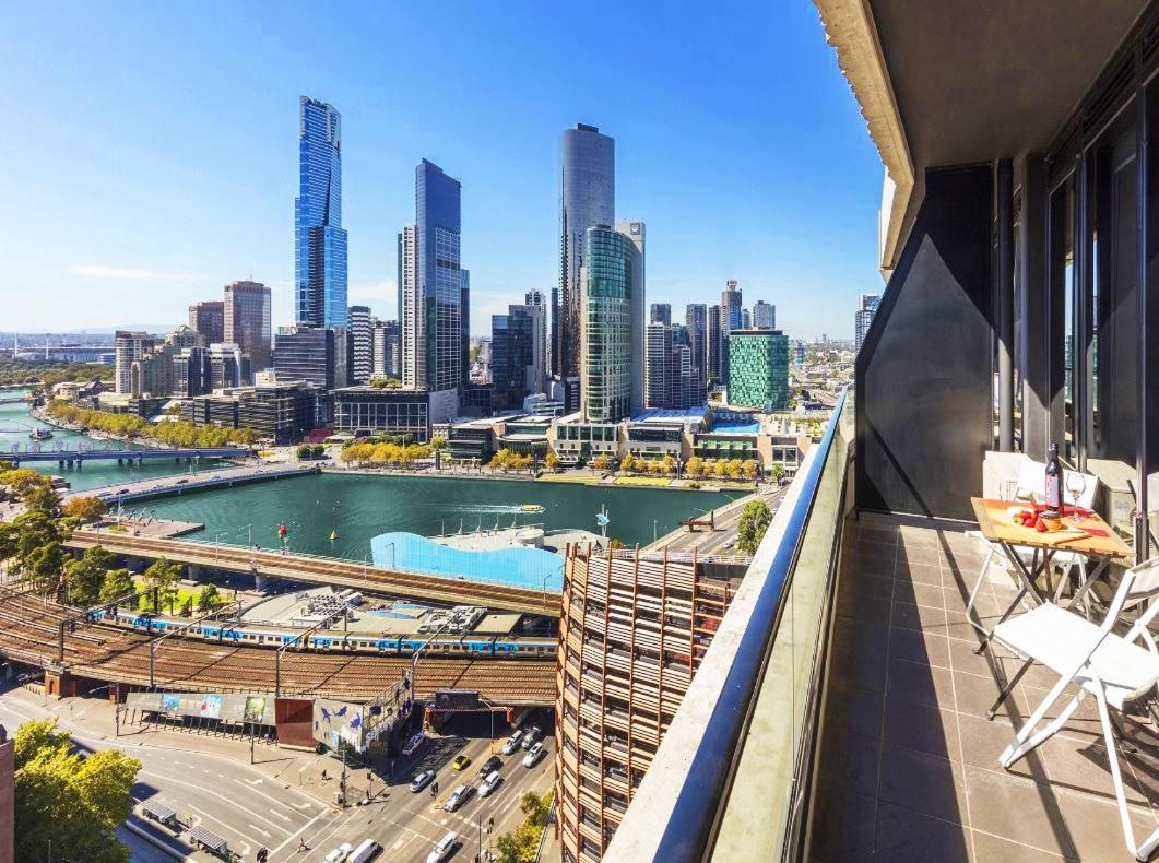 Aura On Flinders Serviced Apartments Melbourne Zewnętrze zdjęcie